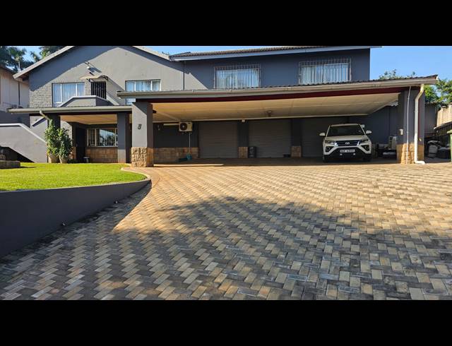 3 BEDROOM HOUSE FOR SALE IN PANORAMA